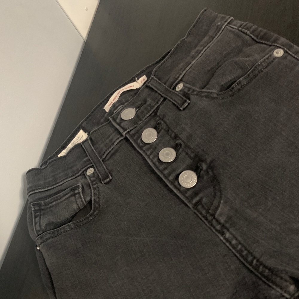 high waisted levi’s